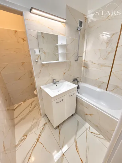 Na prenájom 2-izbový byt, 47 m², Nové Zámky, -