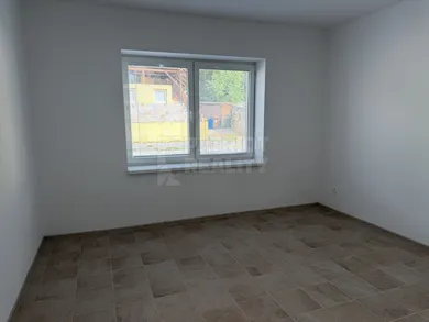 Na prenájom dom, Levice, Koháryho