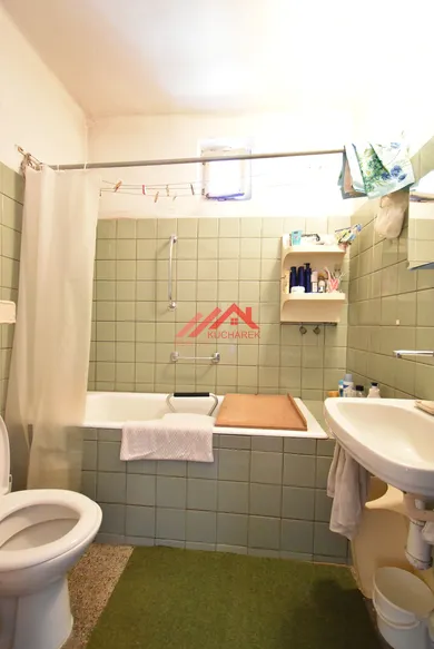 Na predaj 3-izbový dom, 90 m², Viničné, Hlavná
