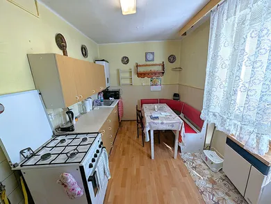 Na predaj 2-izbový byt, 53 m², Rožňava, Zlatá