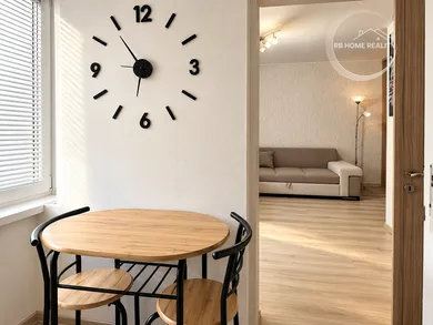 Na prenájom 1-izbový byt, 30 m², Komárno, Družstevná