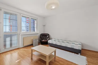 Na prenájom 3-izbový byt, 92 m², Bratislava-Karlova Ves, Jamnického