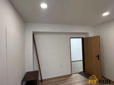 Na prenájom komerčné, 16 m², Trnava, Ulica Nobelova