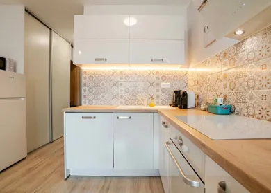 Na prenájom 1-izbový byt, 36 m², Bratislava-Nové Mesto