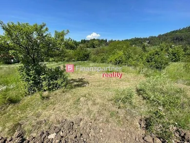 Na predaj pozemok, 780 m², Drienica