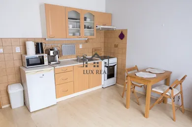 Na predaj 1-izbový byt, 31 m², Bratislava-Petržalka, Antolská