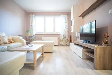 Kiadó lakások, 2-szobás, Košice-Západ · €750
