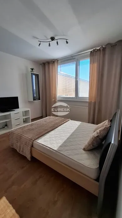 Na prenájom 1-izbový byt, 24 m², Humenné, Třebíčska