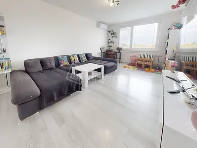 Na predaj 2-izbový byt, 60 m², Sereď, M.R. Štefánika