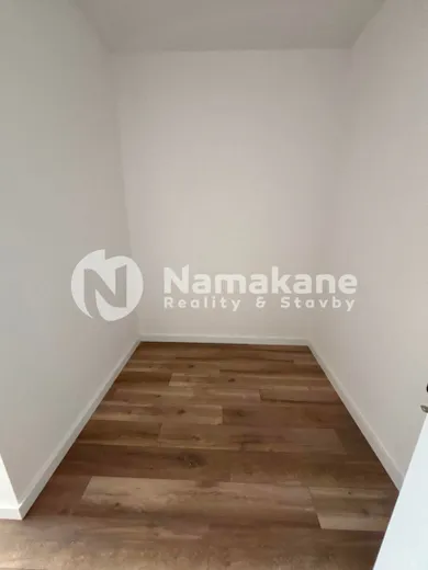 Na predaj 3-izbový byt, Komárno