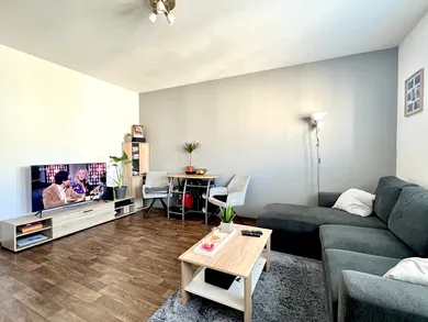 Mieszkania na wynajem, 1-pokojowe, Levice · €460