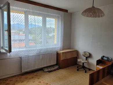 Na predaj 2-izbový byt, 50 m², Brezno, Černákova