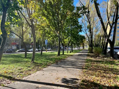 Na prenájom 3-izbový byt, 76 m², Bratislava-Petržalka, Romanova