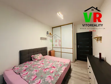 Na prenájom 2-izbový byt, 60 m², Nitra, Kmeťova