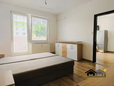 Na prenájom 1-izbový byt, 39 m², Nitra, Bizetova
