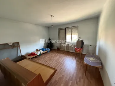Na predaj dom, 220 m², Malé Dvorníky