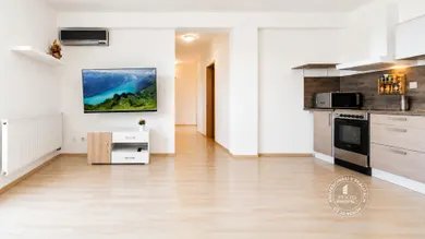Na prenájom 2-izbový byt, 62 m², Stupava, Vincenta Šikulu