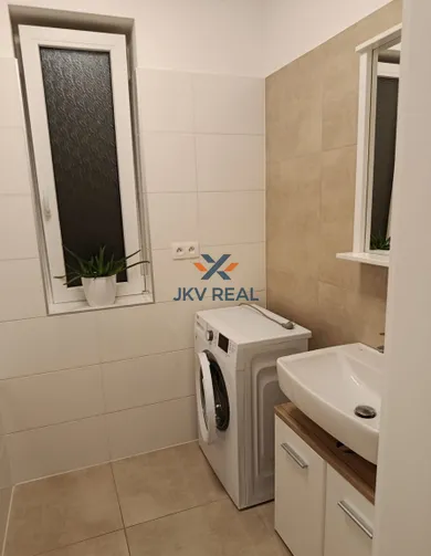 Na prenájom 2-izbový byt, 55 m², Trenčín, Na Pažiti