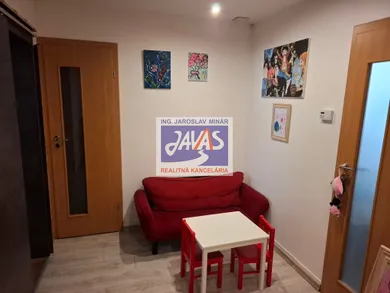 Na prenájom komerčné, 150 m², Nové Zámky, Michalská Bašta