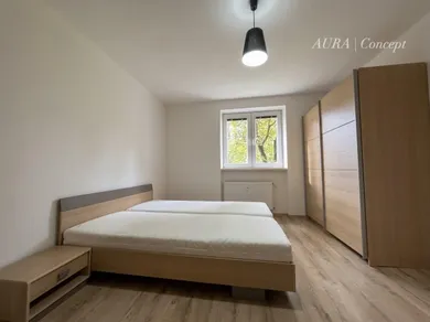 Na prenájom 3-izbový byt, 72 m², Martin, Nálepkova