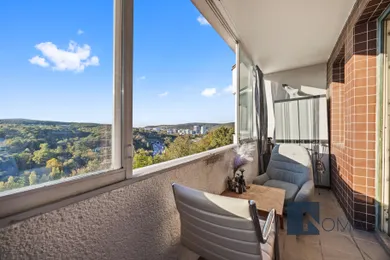 Na predaj 2-izbový byt, 42 m², Bratislava-Staré Mesto, Martinengova