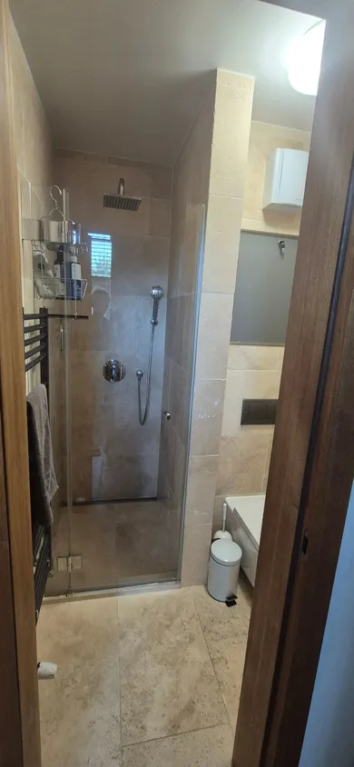 Na prenájom 4-izbový byt, 100 m², Bratislava-Nové Mesto, Frankovská