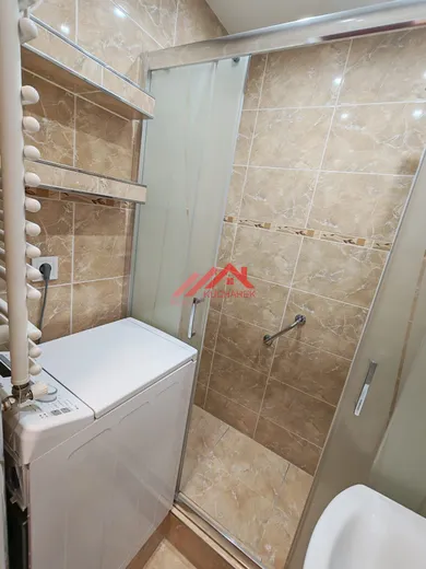 Na prenájom 3-izbový byt, 65 m², Bratislava-Ružinov, Poludníková