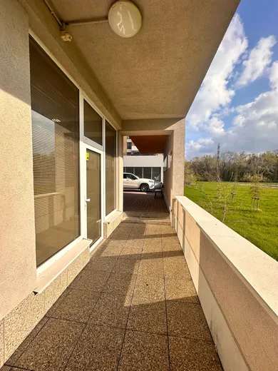 Na prenájom komerčné, Bratislava-Petržalka, Antolská