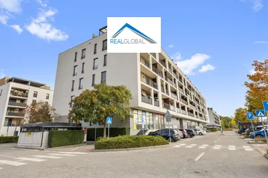 Na predaj 2-izbový byt, 62 m², Bratislava-Petržalka, Žltá