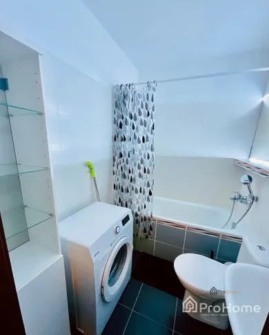 Na predaj 1-izbový byt, 36 m², Bratislava-Petržalka