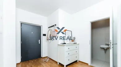 Na predaj 2-izbový byt, 67 m², Žilina, Lenčova
