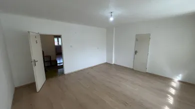 Na prenájom komerčné, 80 m², Martin, Moyzesova