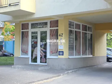 Lokale komercyjne na wynajem, Bratislava-Petržalka · €300
