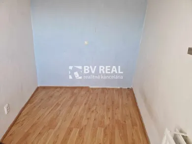 Na predaj 3-izbový byt, 53 m², Žiar nad Hronom, Dr. Jánskeho
