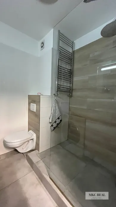 Na prenájom 1-izbový byt, 42 m², Piešťany, Bratislavská