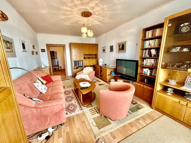 Na predaj 2-izbový byt, 64 m², Zvolen, M. R. Štefánika