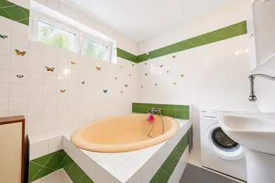 Na predaj 7-izbový dom, 295 m², Hamuliakovo, Dunajská