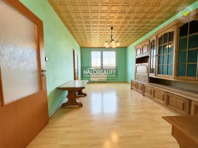 Na predaj 4-izbový byt, 79 m², Bratislava-Ružinov