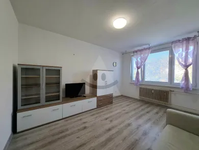 Byty na prenájom 1-izbový, Prievidza · €450