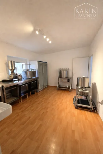Na prenájom objekt, 45 m², Bratislava-Záhorská Bystrica