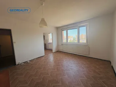 Na predaj 1-izbový byt, 35 m², Levice, Palárikova ul.