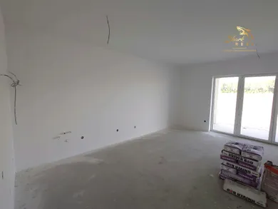 Na predaj 3-izbový byt, 80 m², Veľký Meder
