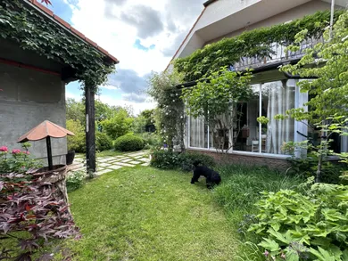 Na predaj objekt, 160 m², Pezinok, Jesenského