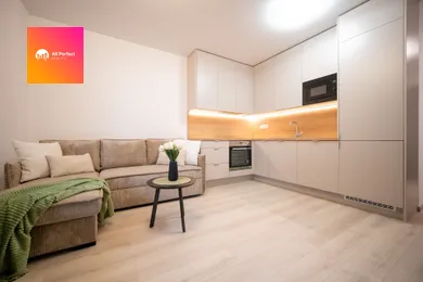 Mieszkania na sprzedaż, 2-pokojowe, Banka · €165 500