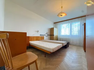 Na predaj 2-izbový byt, 62 m², Levice