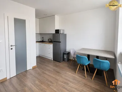Na prenájom 2-izbový byt, 36 m², Trnava, Parková