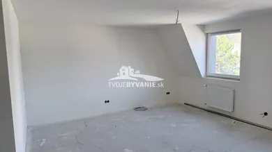 Na predaj 1-izbový byt, 40 m², Košice-Sídlisko KVP, Trieda KVP 3112