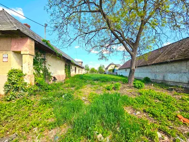 Na predaj pozemok, 300 m², Trebišov, M. R. Štefánika
