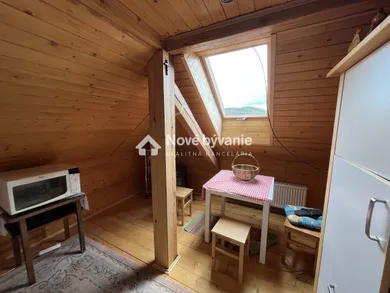 Na predaj 5-izbový dom, 130 m², Uhliská