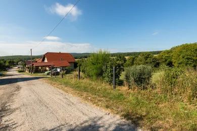 Na predaj pozemok, 197 m², Poproč, Západná